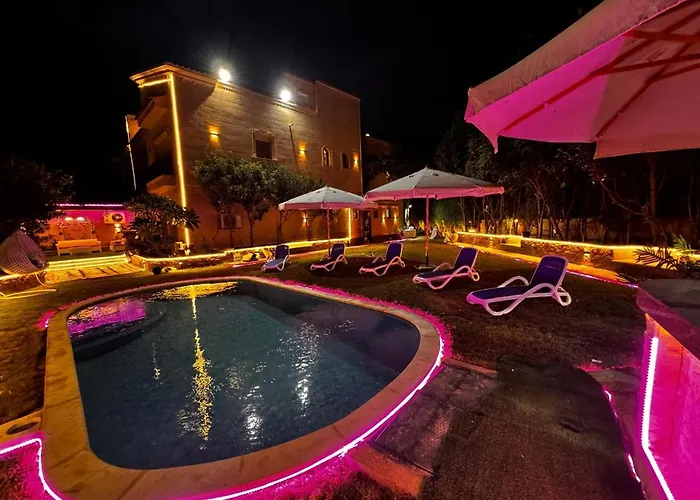 فيلا إيجار في التجمع الخامس Vip Luxury Home